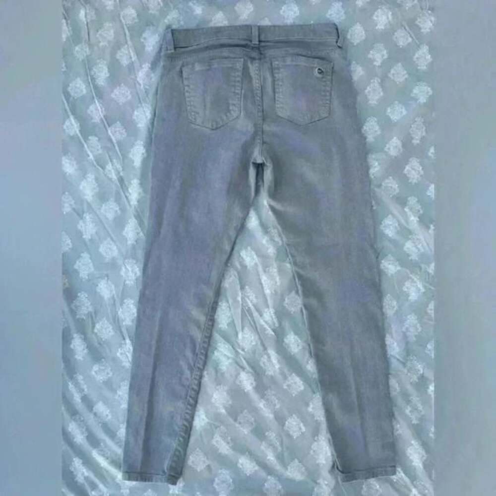 Michael Kors Skinny Womens Jeans Size & Gray
Light Wash Stretch Size 6 - Picture 2 of 8